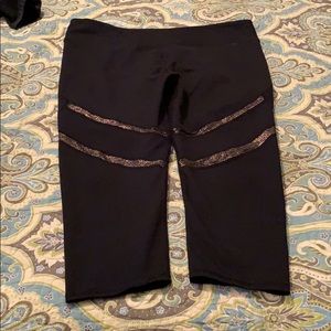 Fabletics Capri Bronze Detail